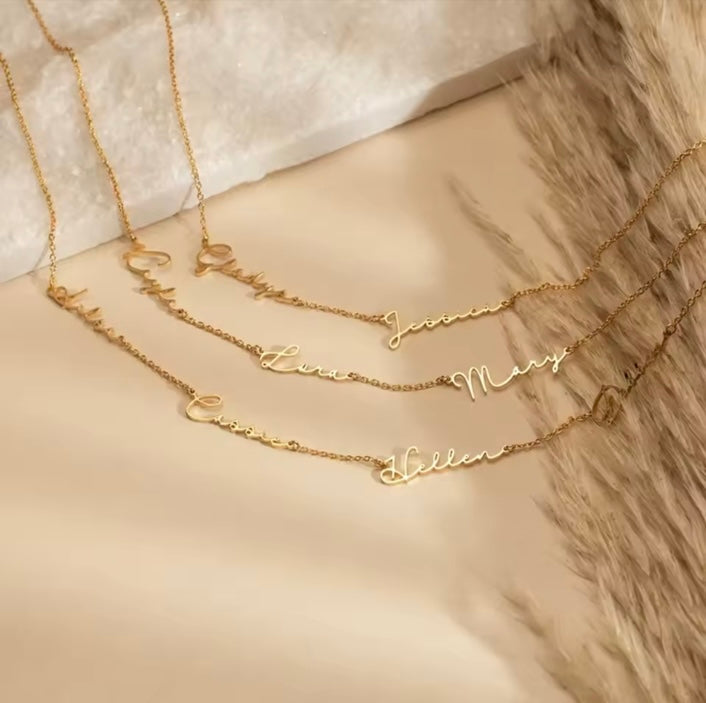 Collier triple name