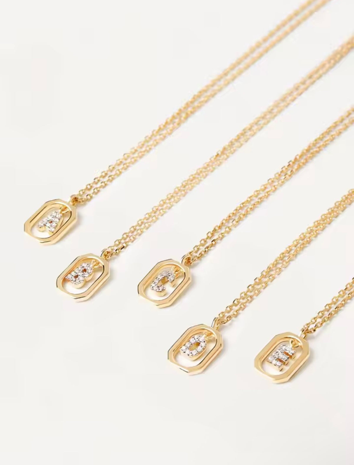 Collier initial modèle Alia